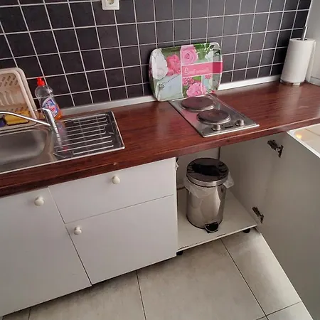 Holidays Budget 12 Apartment *