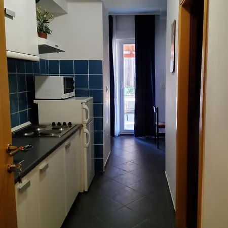 Holidays Budget 12 Apartment Split